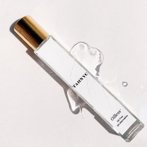 Oilless Moisturizer Control Pen Product texture is silky, dew-like, oil-free consistency.